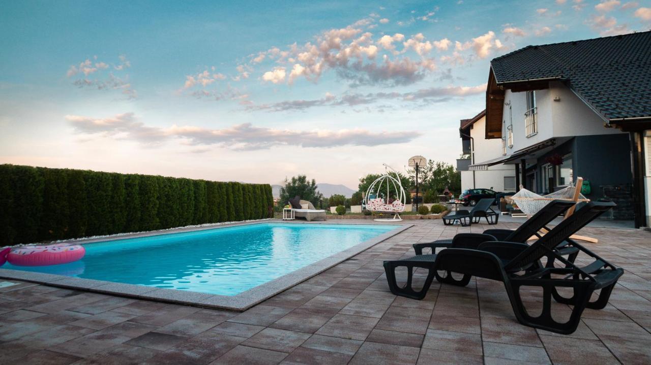 Villa De Luxe Bihać Eksteriør billede