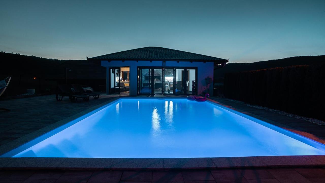 Villa De Luxe Bihać Eksteriør billede