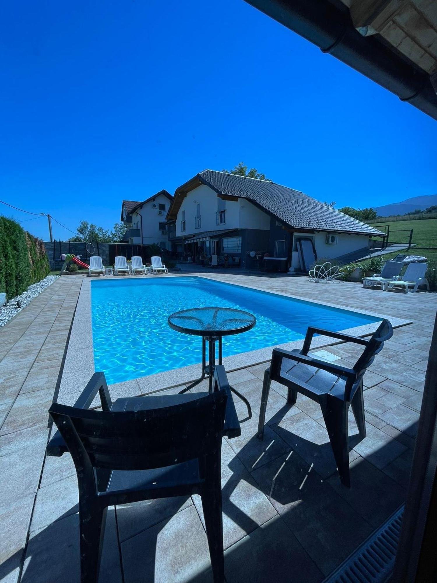 Villa De Luxe Bihać Eksteriør billede